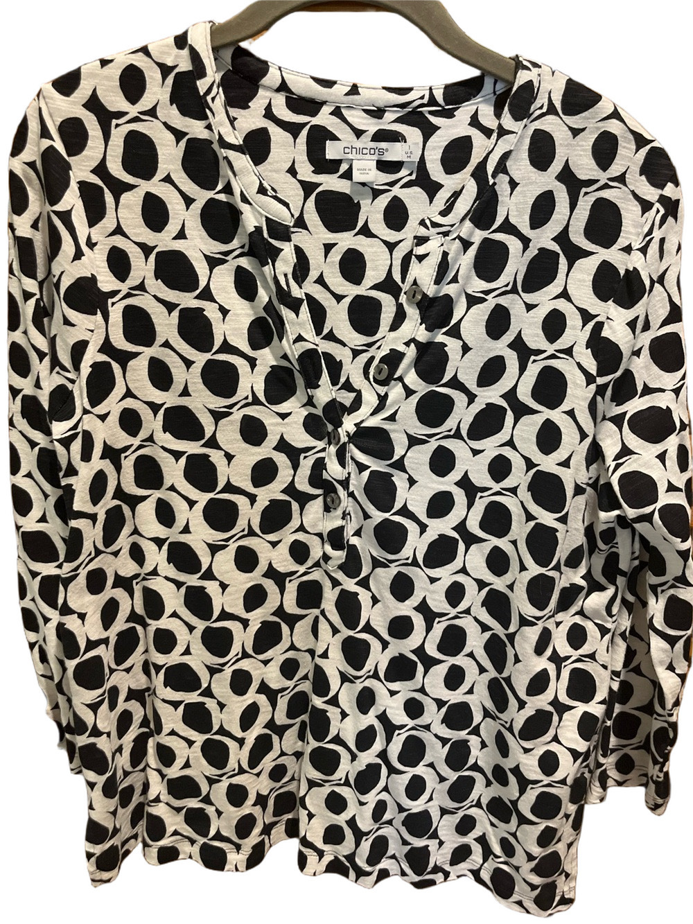 55. WOMENS CHICO’S 1/M DETAIL TOP - Picture 4 of 7